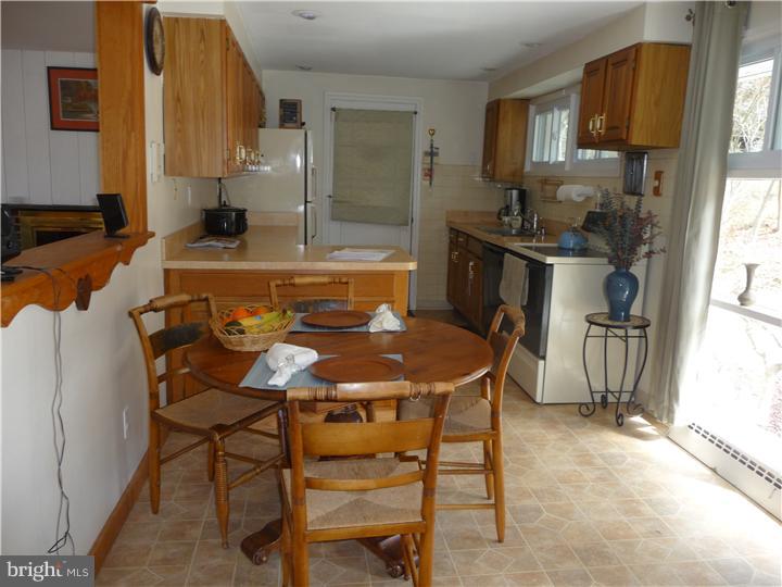 40 West Ridge Road Media, PA 19063 - Photo 5 of 15 Kitchen