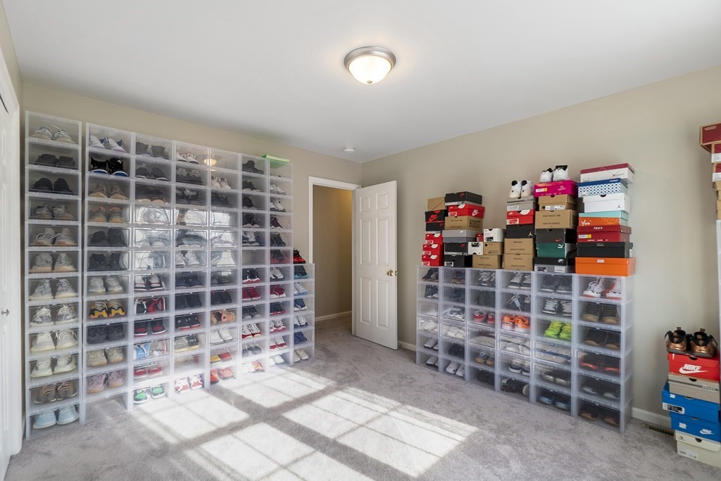 195 Mazarin Street Springfield, MA 01151 - Photo 25 of 25