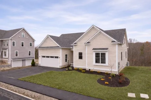 $1,049,900 | 17 Strongwater Drive, Salem, MA 01970