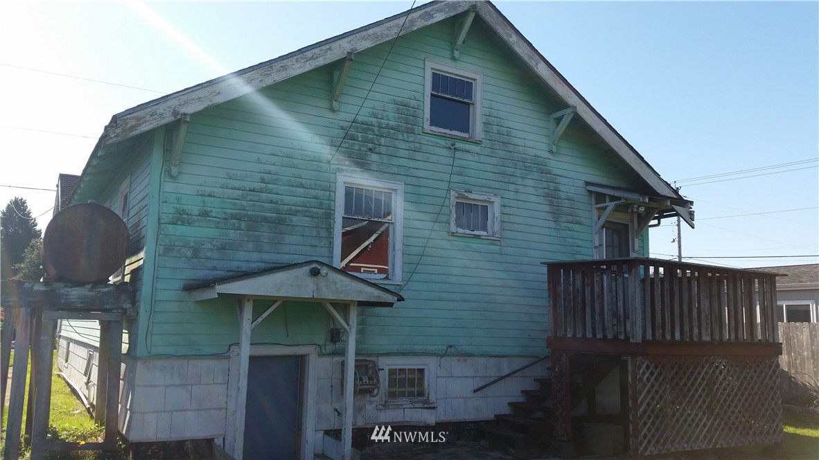 813 4th Street Cosmopolis, WA 98537 - Photo 2 of 11 Gallery Image 2