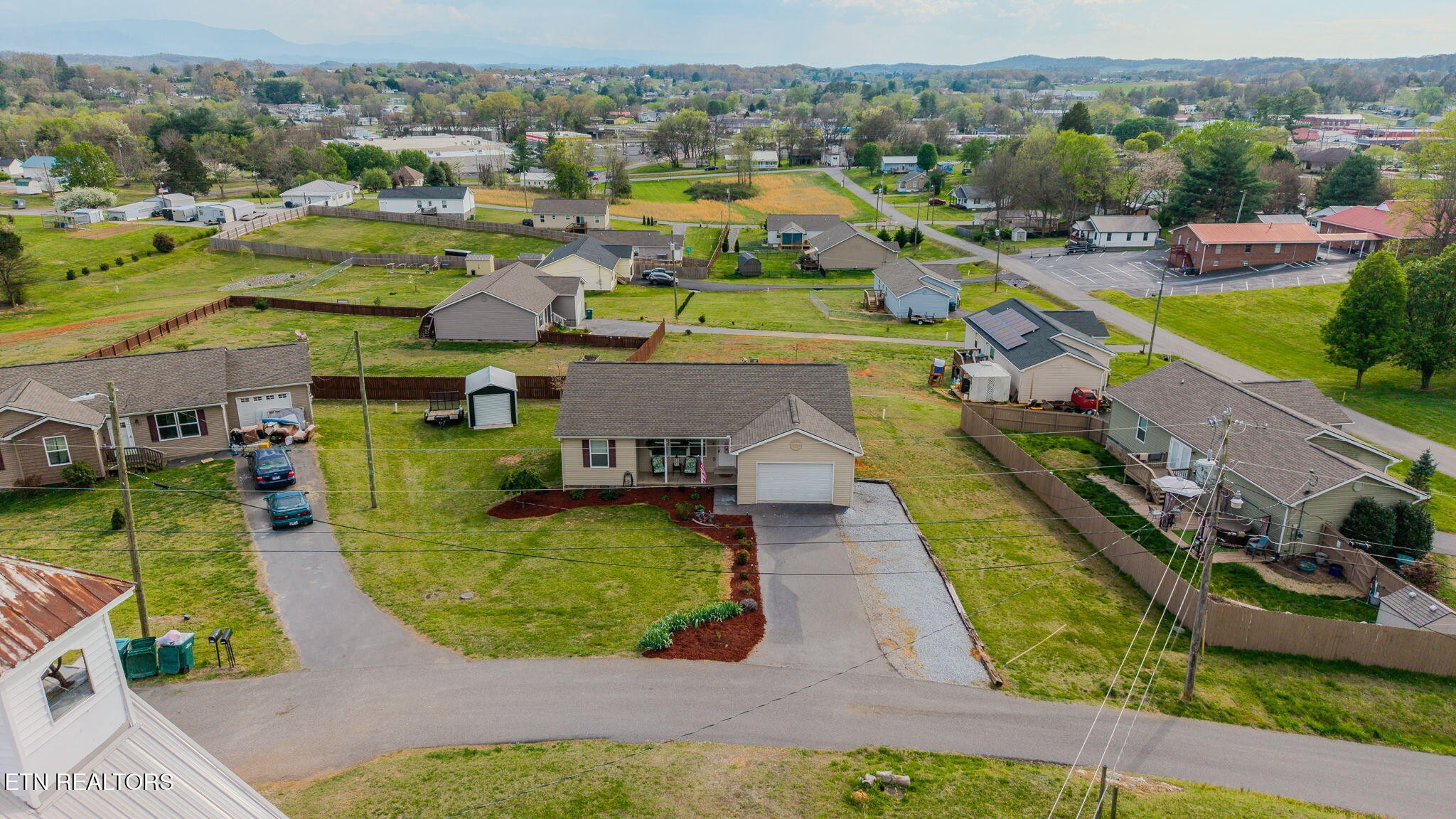 3215 Smith Road White Pine, TN 37890 - Photo 25 of 28 an aerial view of a house with a garden