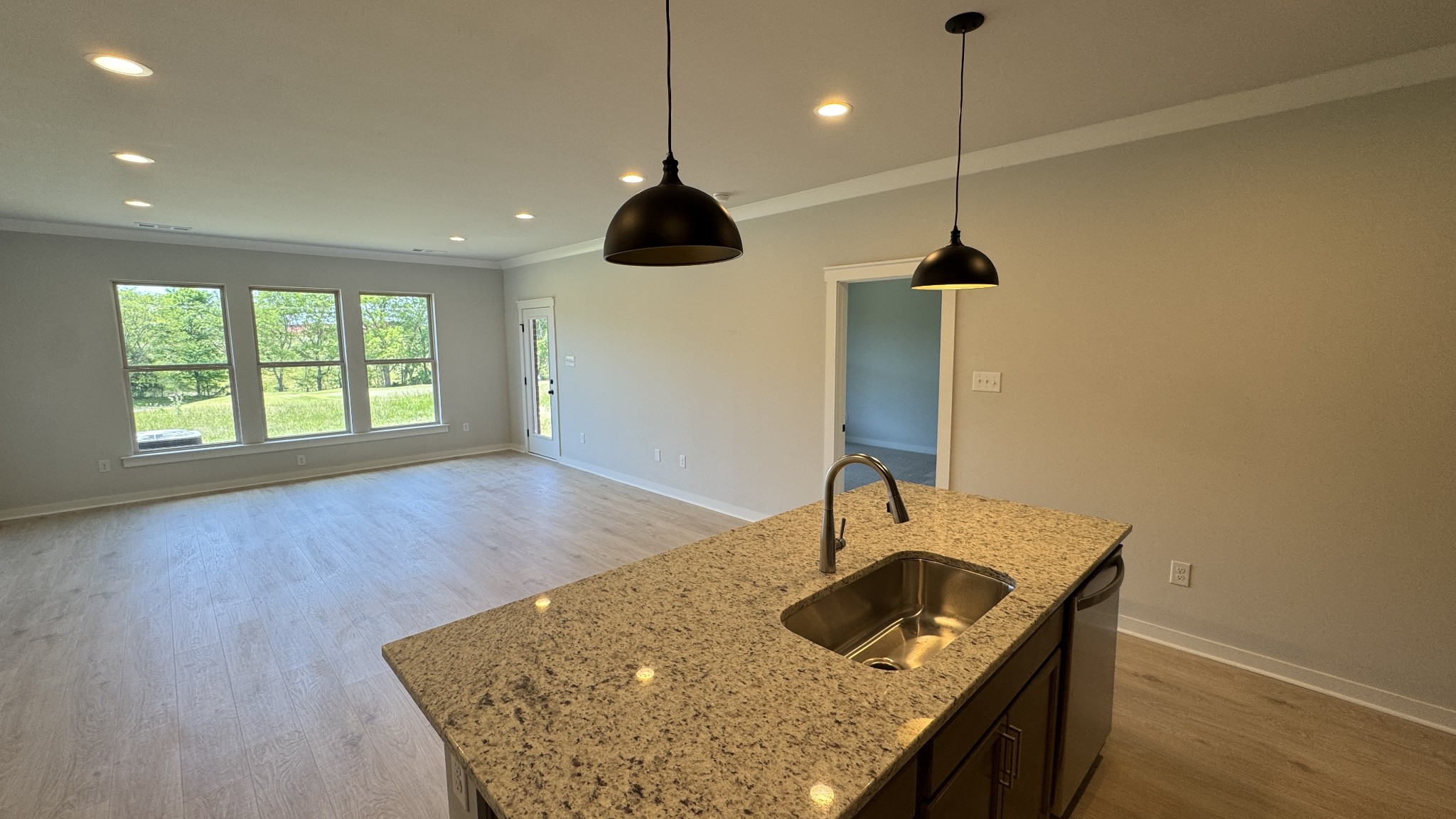492 West Foxrun Springfield, TN 37172 - Photo 4 of 19