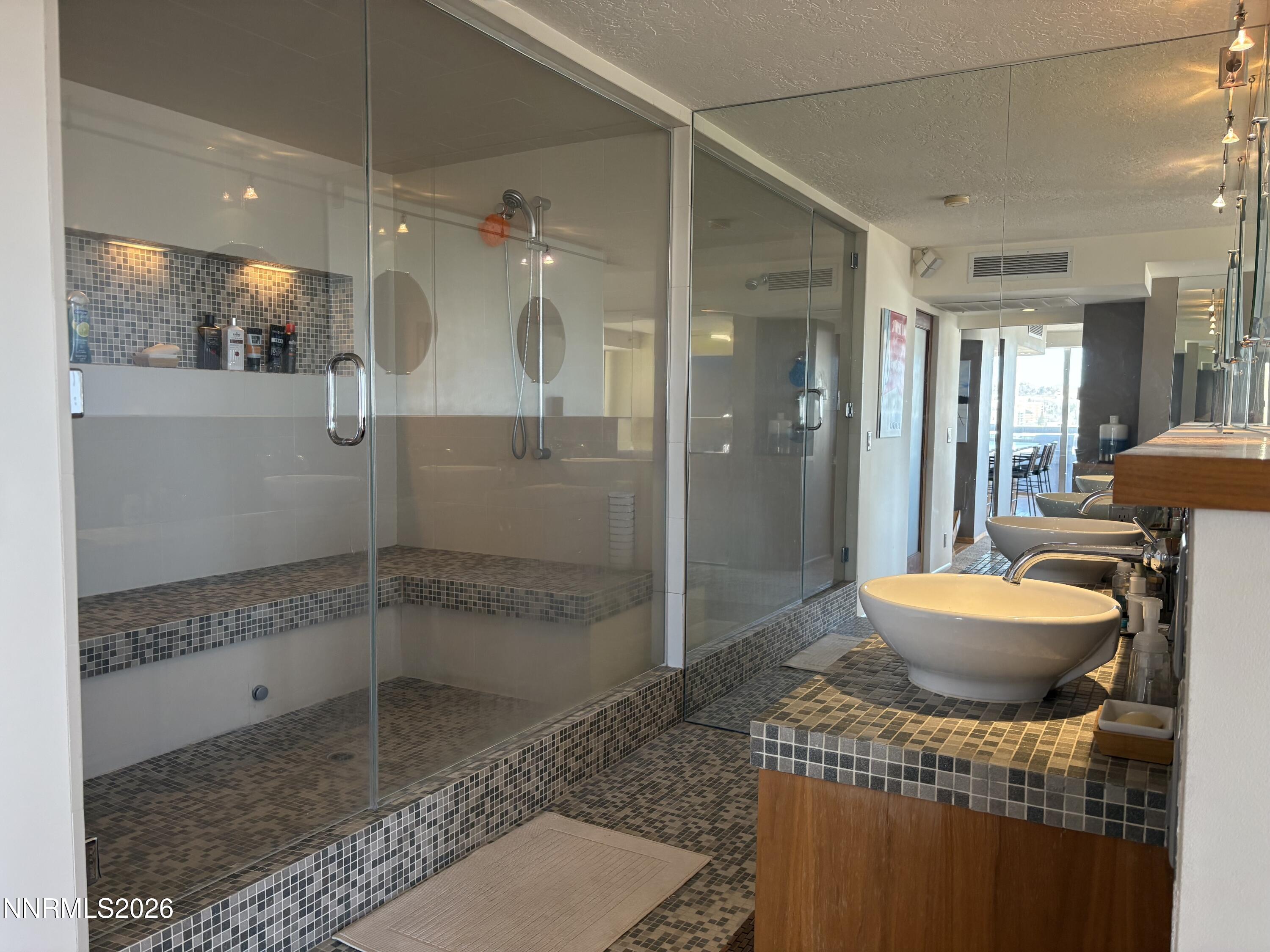 100 North Arlington Avenue, Unit 8J Reno, NV 89501 - Photo 10 of 17 10 Prim shwer