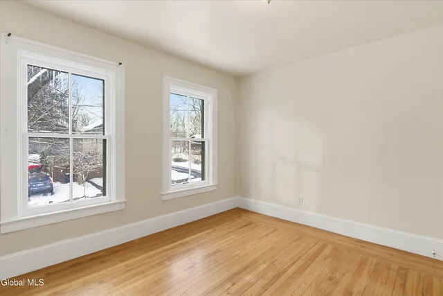 $2,700 | 106 Lawrence Street, Saratoga Springs, NY 12866