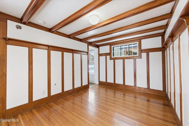 $2,700 | 106 Lawrence Street, Saratoga Springs, NY 12866