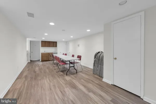 $2,150 | 1301 East Abingdon Drive, Unit 2, Alexandria, VA 22314