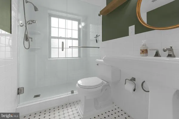 $2,150 | 1301 East Abingdon Drive, Unit 2, Alexandria, VA 22314