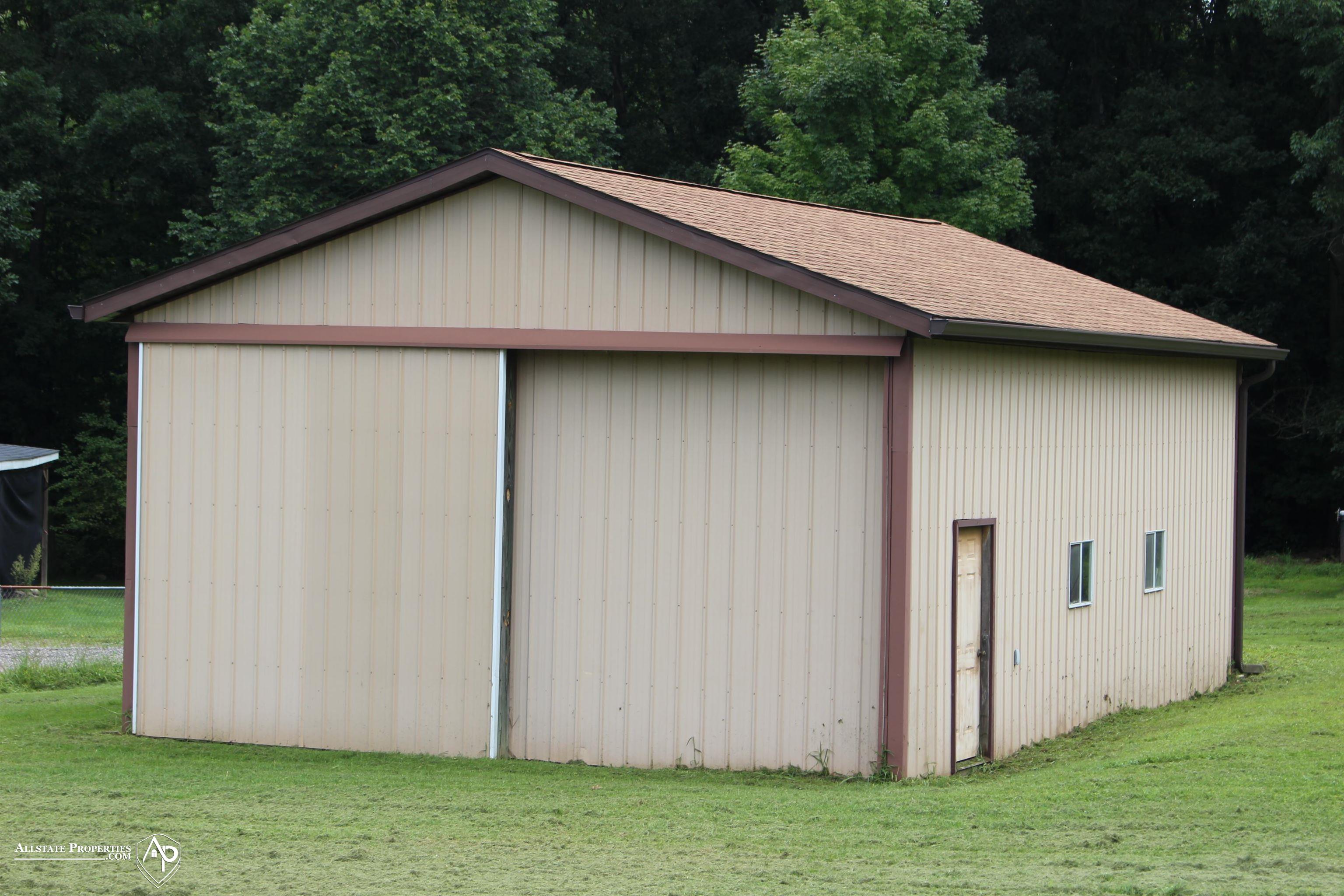5830 Fostoria Road Columbiaville, MI 48421 - Photo 24 of 31 50151406-49b436dc-bab9-4ad8-9d41-6d1155c6c28e.JPG