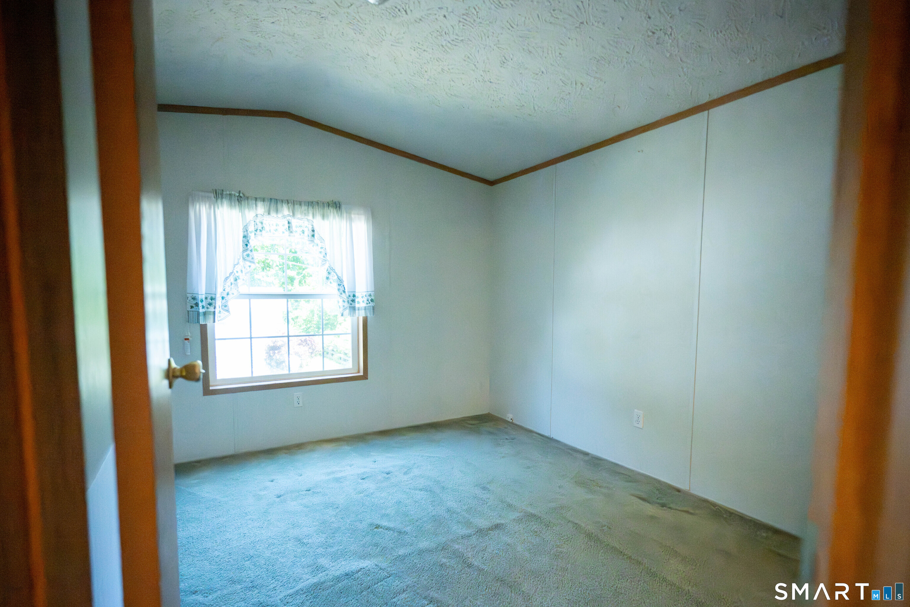 55 Mountainview Road East Hampton, CT 06424 - Photo 13 of 24