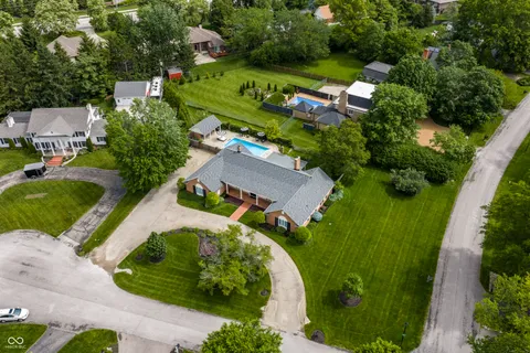 $975,000 | 9512 Holliday Circle, Indianapolis, IN 46260