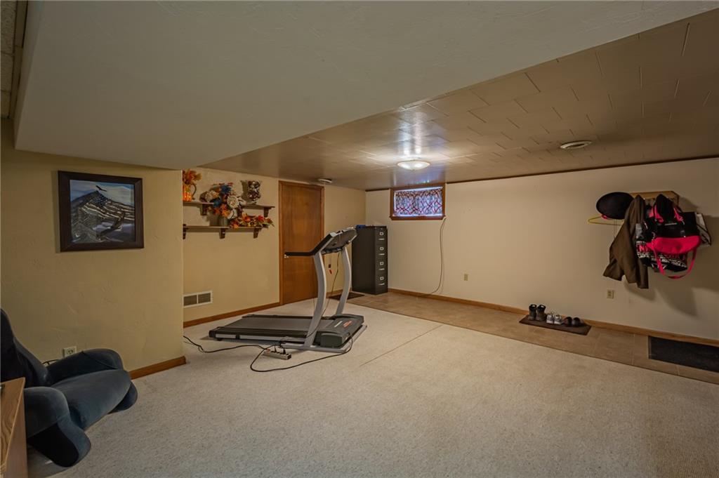 444 Meadow Spring Road Latrobe, PA 15650 - Photo 17 of 24