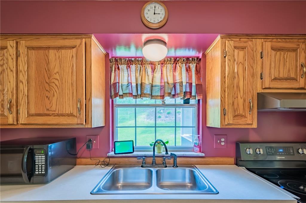 444 Meadow Spring Road Latrobe, PA 15650 - Photo 9 of 24