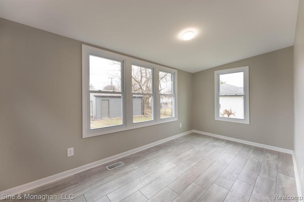 16906 Stephens Eastpointe, MI 48021 - Photo 26 of 35