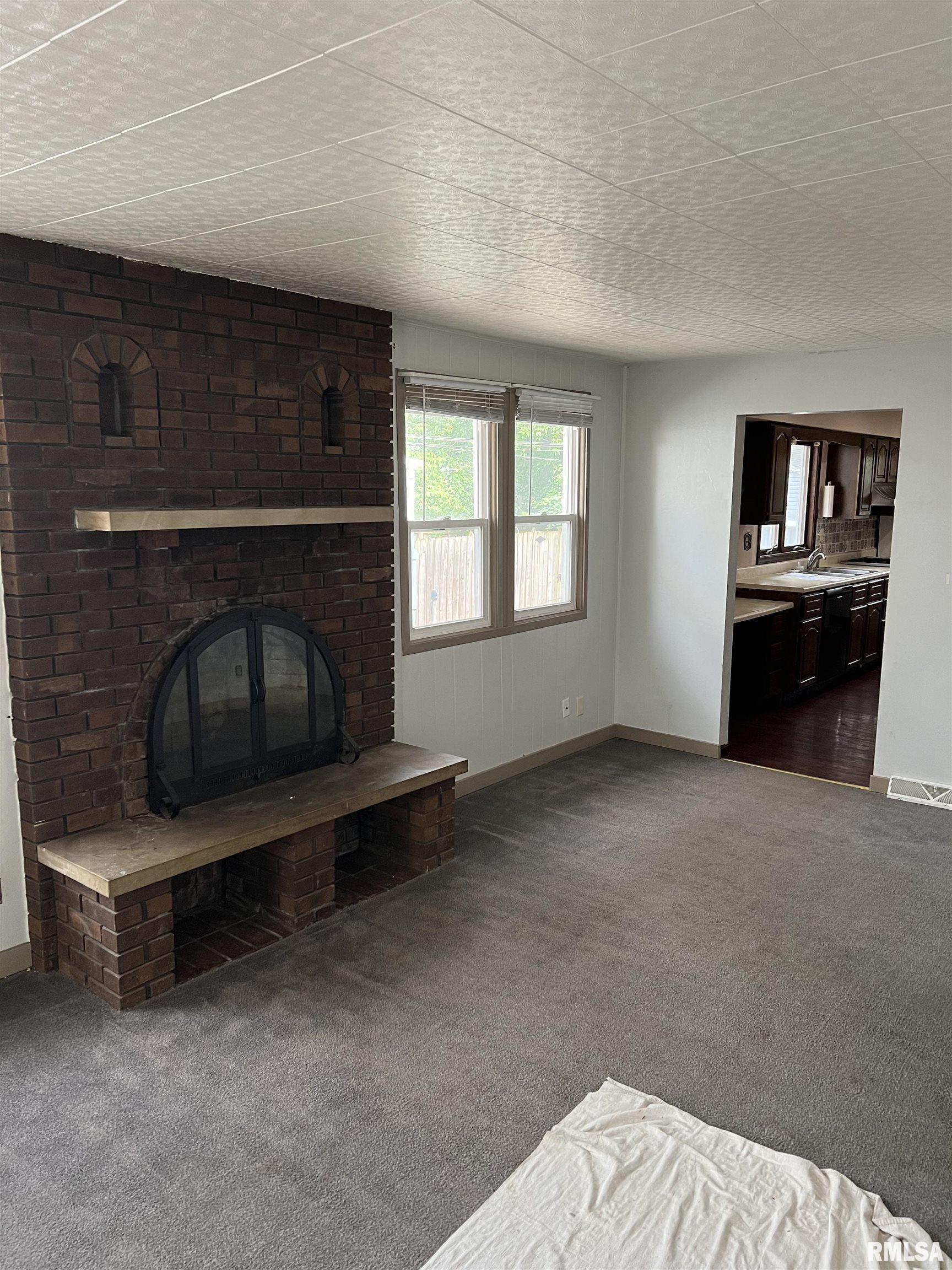 1306 East Lenox Avenue Springfield, IL 62703 - Photo 4 of 33