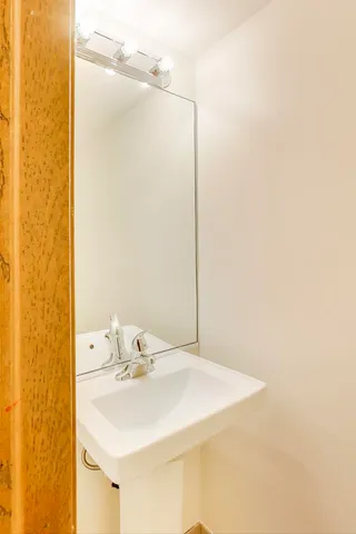 $369,900 | 1532 Golden Oaks Parkway, Aurora, IL 60506