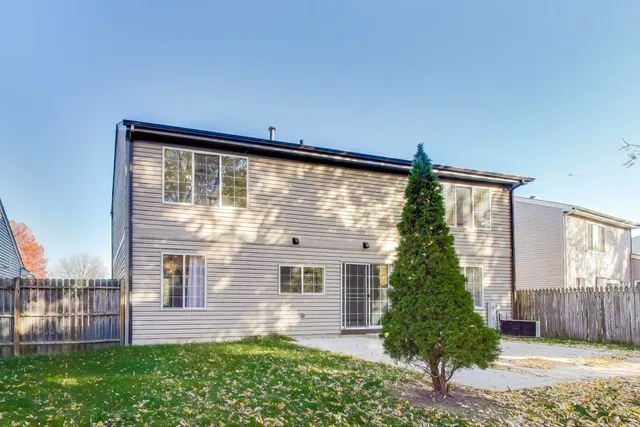 $369,900 | 1532 Golden Oaks Parkway, Aurora, IL 60506