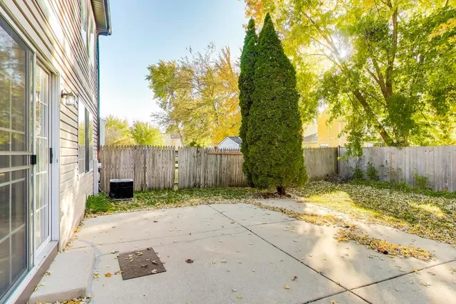 $369,900 | 1532 Golden Oaks Parkway, Aurora, IL 60506