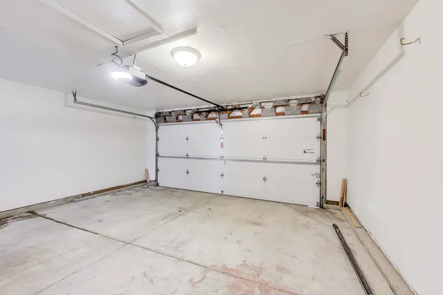 $369,900 | 1532 Golden Oaks Parkway, Aurora, IL 60506