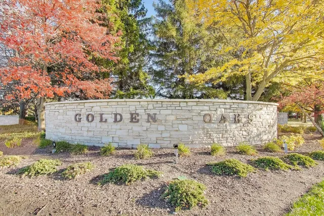 $369,900 | 1532 Golden Oaks Parkway, Aurora, IL 60506