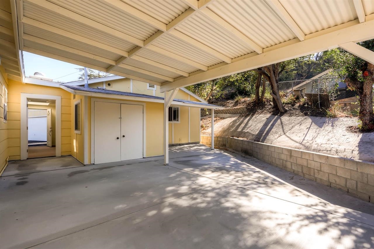12062 Old Pomerado Road Poway, CA 92064 - Photo 3 of 21