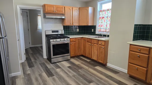 $1,850 | 667 Broadway, Unit 1, Bayonne, NJ 07002