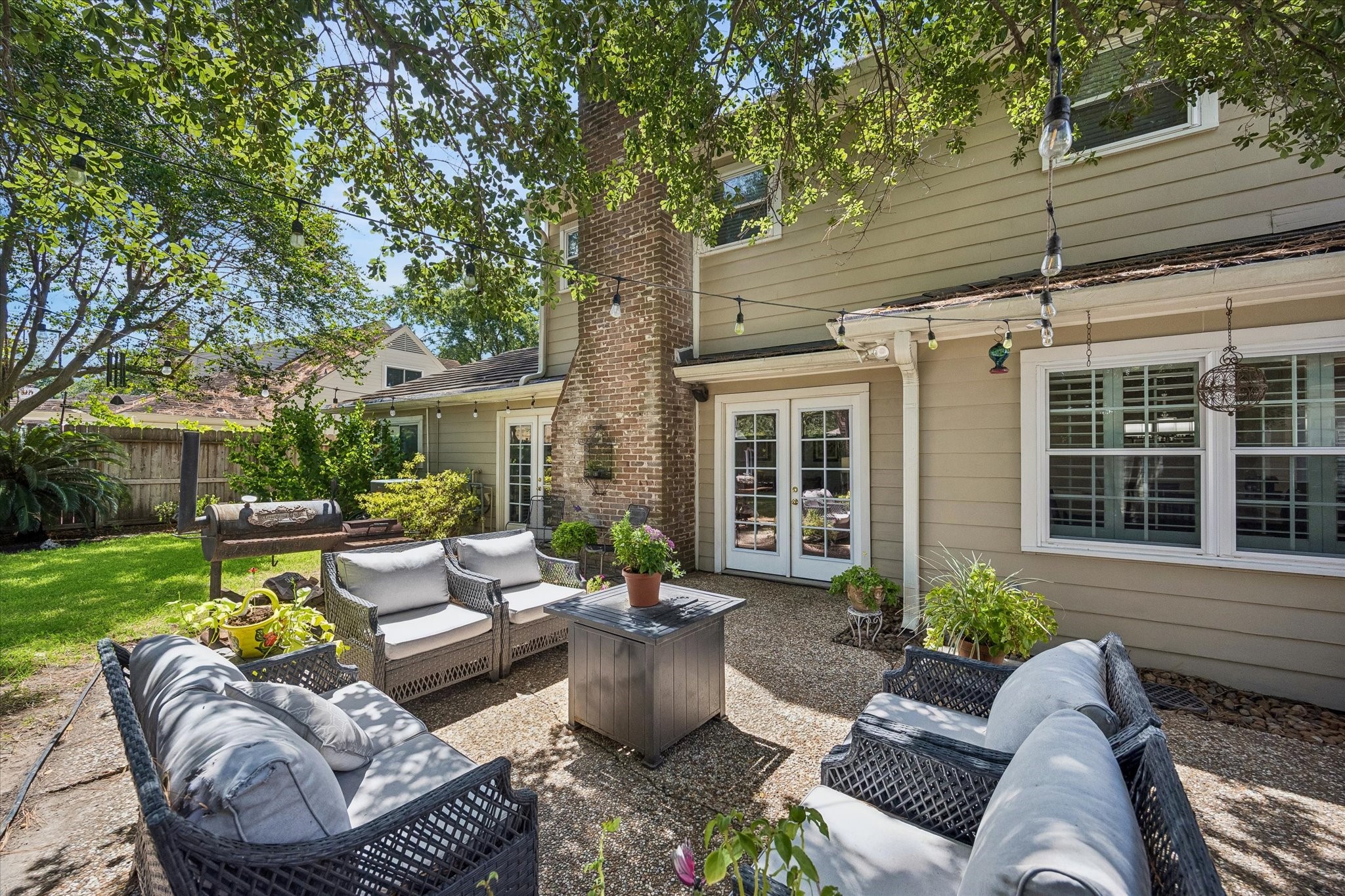 13926 Perthshire Road Houston, TX 77079 - Photo 6 of 8 Gallery Image 6