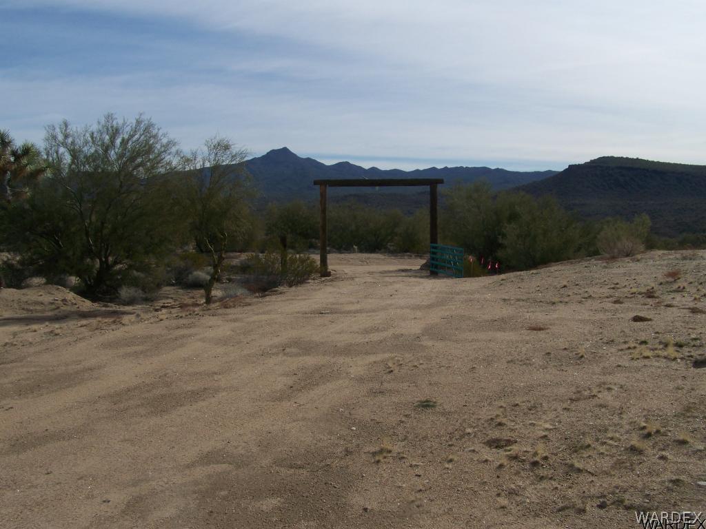 16 Highland Road Yucca, AZ 86438 - Photo 13 of 13 MAIN GATE