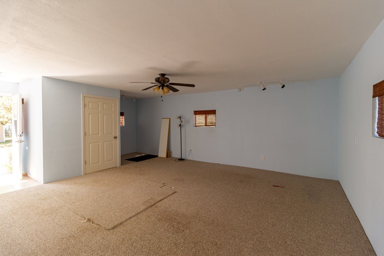 7910 West Valley Road Clayton, WA 99110 - Photo 27 of 46