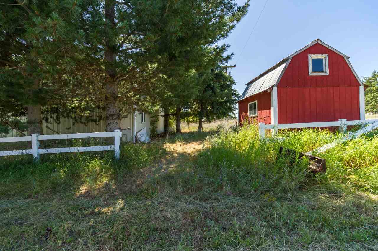 7910 West Valley Road Clayton, WA 99110 - Photo 32 of 46