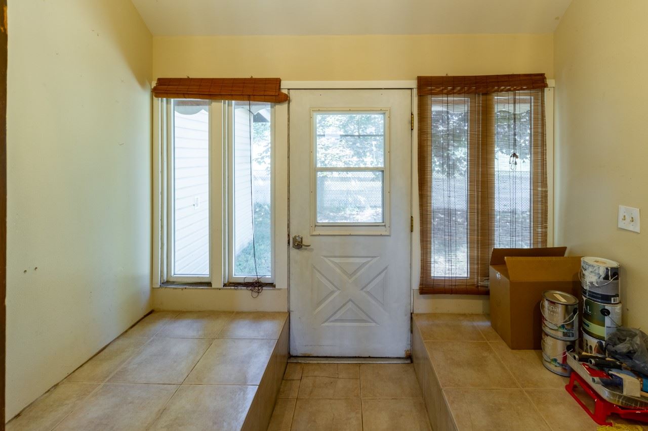 7910 West Valley Road Clayton, WA 99110 - Photo 9 of 46