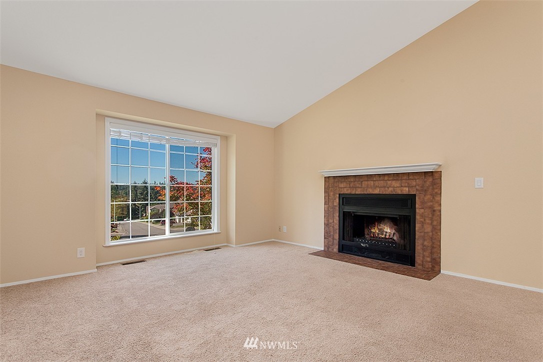 19733 24th Drive Southeast Bothell, WA 98012 - Photo 2 of 14 Gallery Image 2
