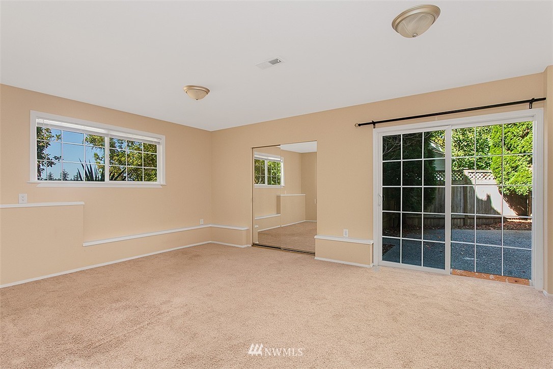 19733 24th Drive Southeast Bothell, WA 98012 - Photo 10 of 14 Gallery Image 10