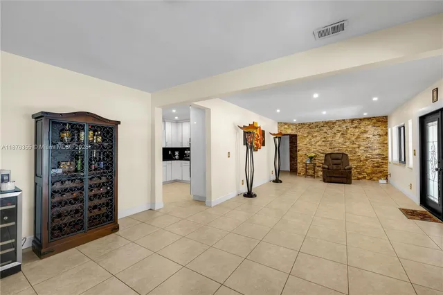 $1,175,000 | 4325 Southwest 95th Avenue, Miami, FL 33165