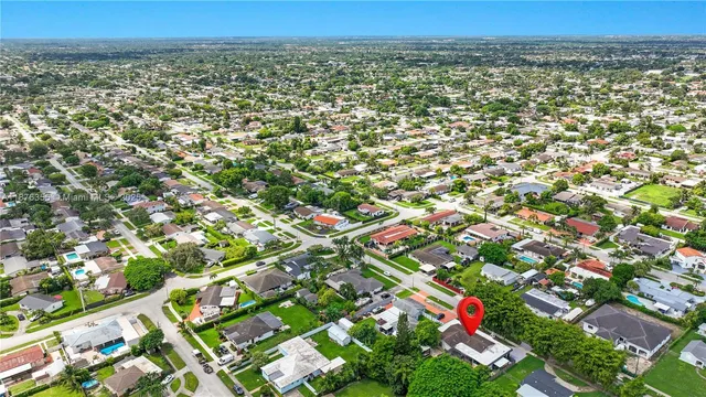 $1,175,000 | 4325 Southwest 95th Avenue, Miami, FL 33165