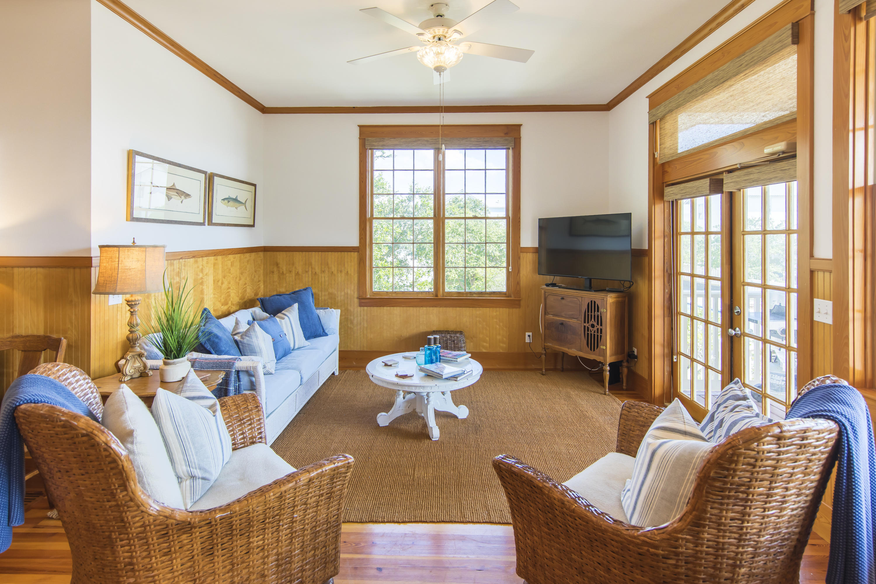 490 Defuniak Street Santa Rosa Beach, FL 32459 - Photo 30 of 46 a living room with furniture and a window