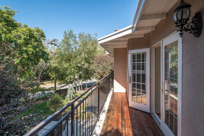 1109 Ladera Way Belmont, CA 94002 - Photo 22 of 29