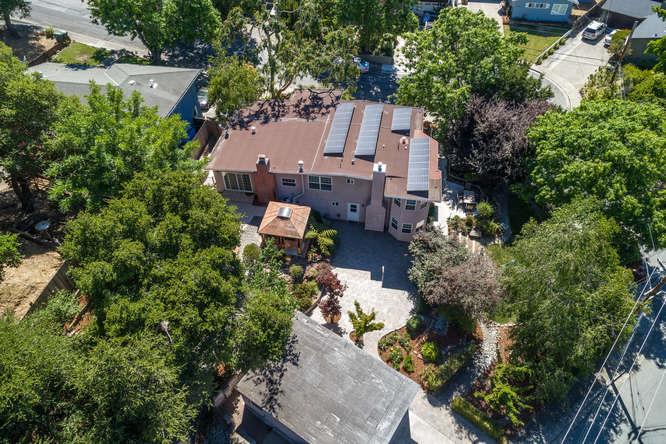 1109 Ladera Way Belmont, CA 94002 - Photo 4 of 29