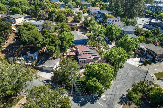 1109 Ladera Way Belmont, CA 94002 - Photo 6 of 29