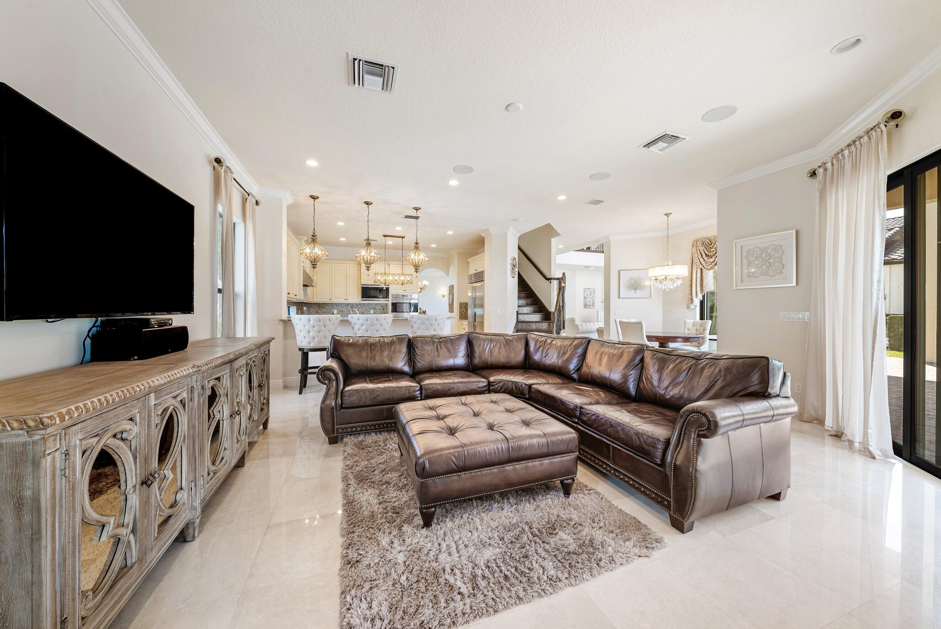 6950 Northwest 26th Way Boca Raton, FL 33496 - Photo 15 of 57 Living room