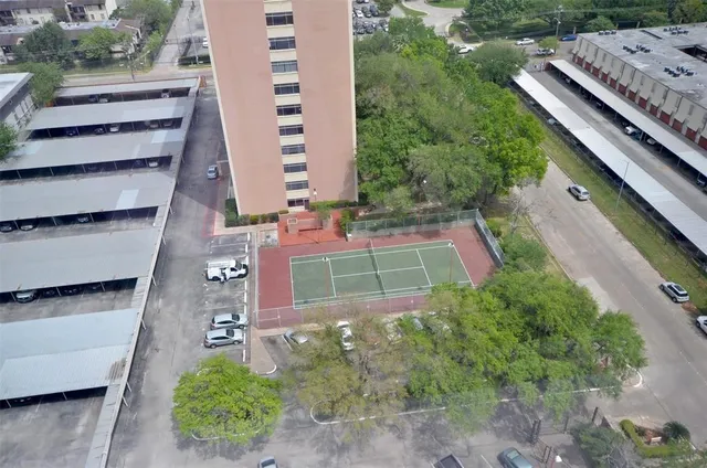 $89,990 | 7520 Hornwood Drive, Unit 608, Houston, TX 77036