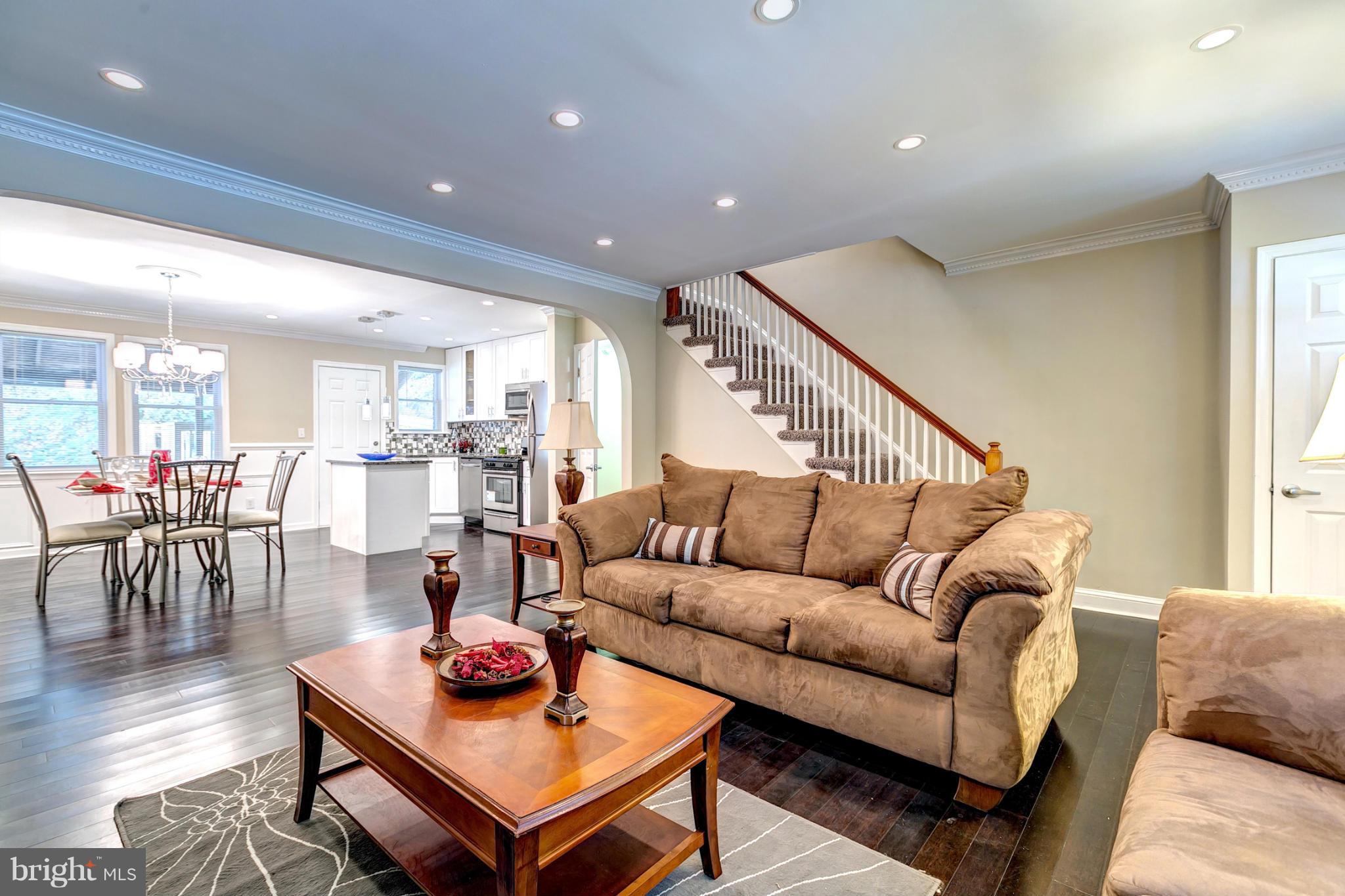 5446 Frederick Avenue Baltimore, MD 21229 - Photo 7 of 30 Ideal Space To Entertain