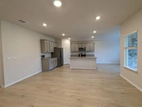 $2,000 | 2420 Range Boss Way, Leander, TX 78641