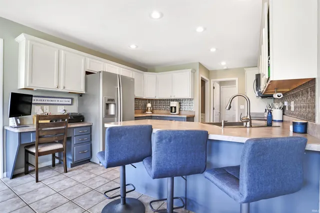 $299,900 | 297 Persimmon Circle, Boonville, IN 47601