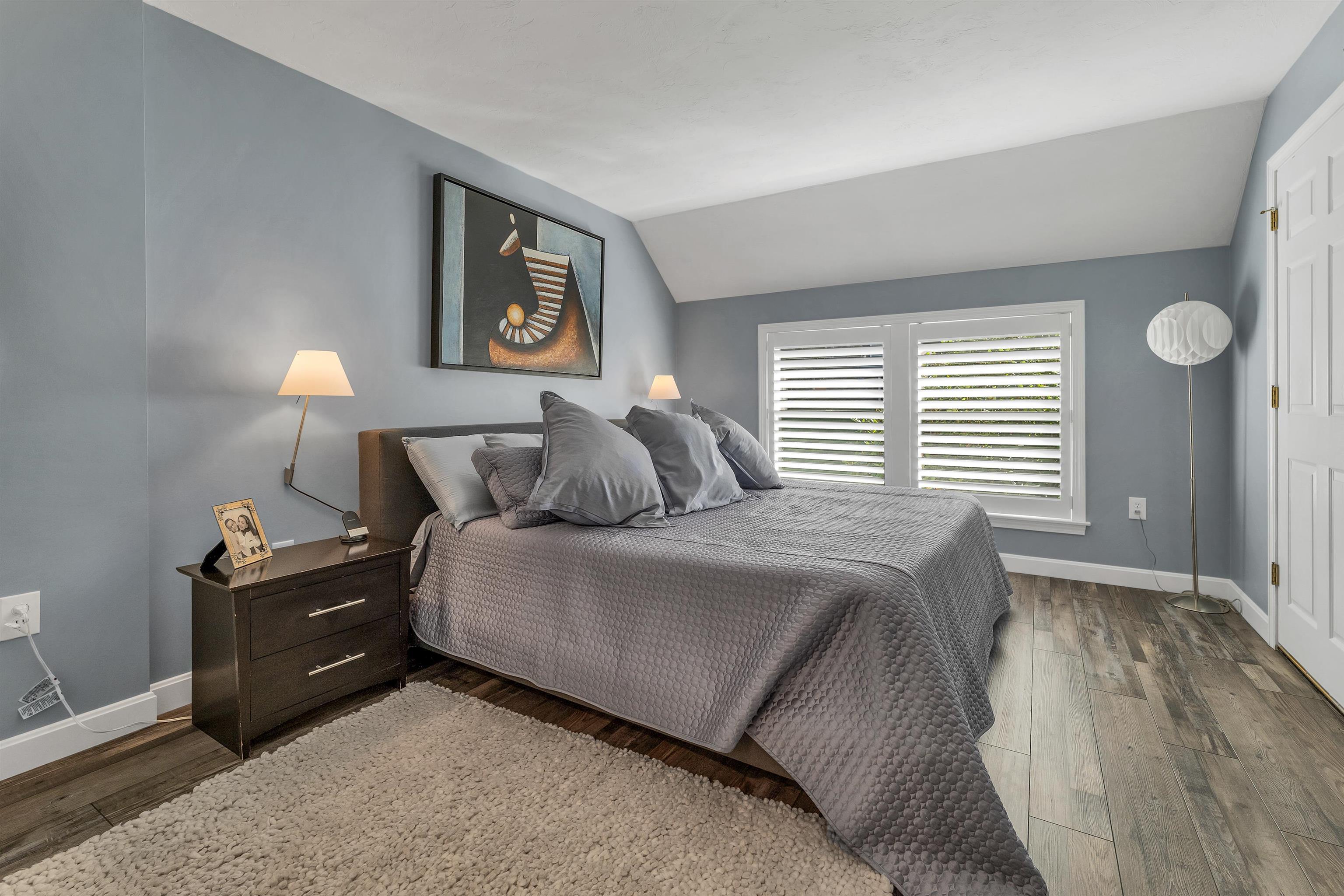 84 Hawthorne Village Road Nashua, NH 03062 - Photo 14 of 55