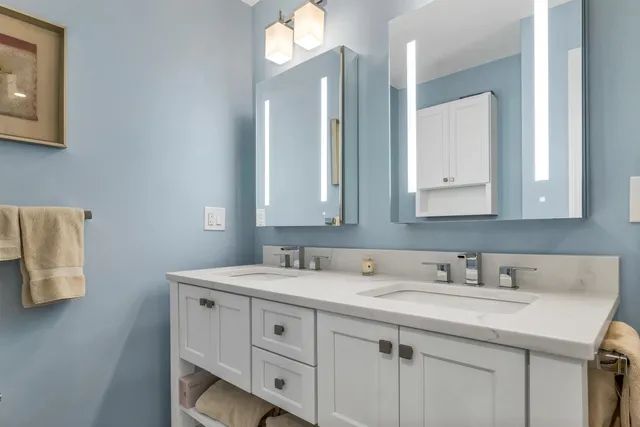 $825,000 | 84 Hawthorne Village Road, Nashua, NH 03062