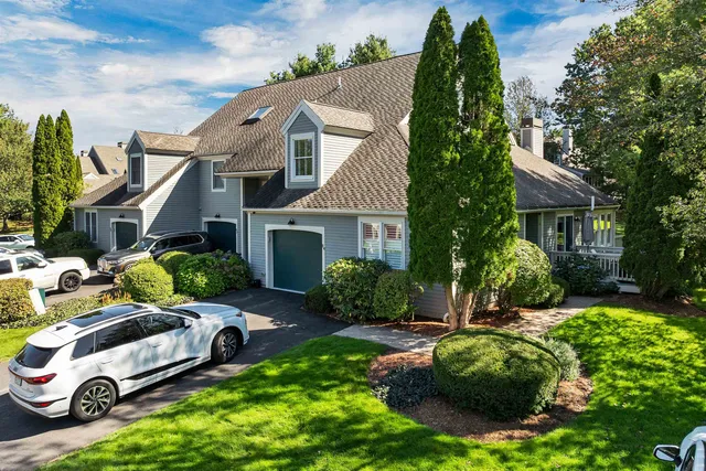 $825,000 | 84 Hawthorne Village Road, Nashua, NH 03062