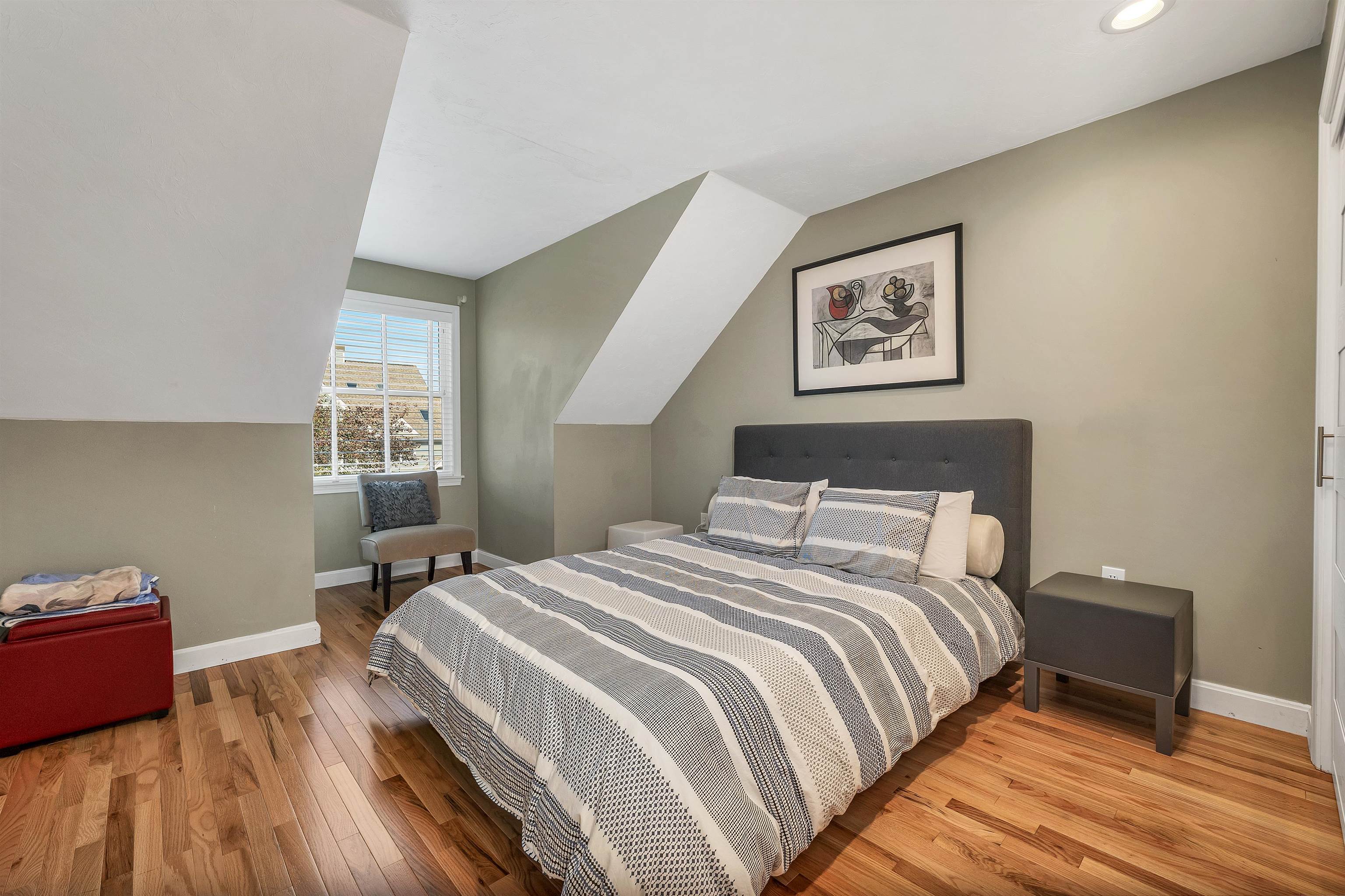 84 Hawthorne Village Road Nashua, NH 03062 - Photo 22 of 55