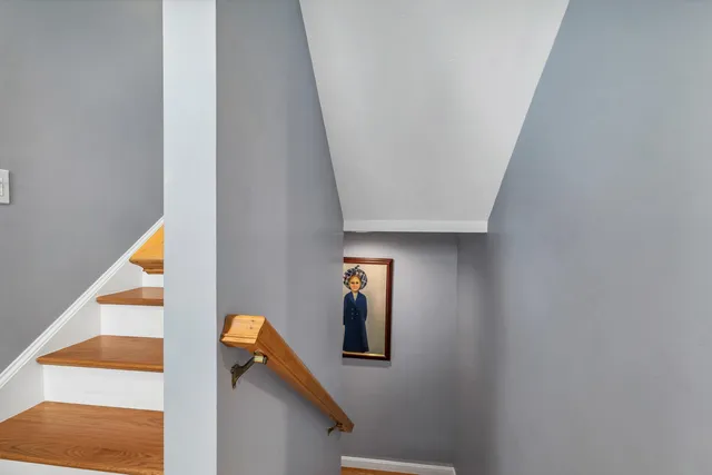 $825,000 | 84 Hawthorne Village Road, Nashua, NH 03062