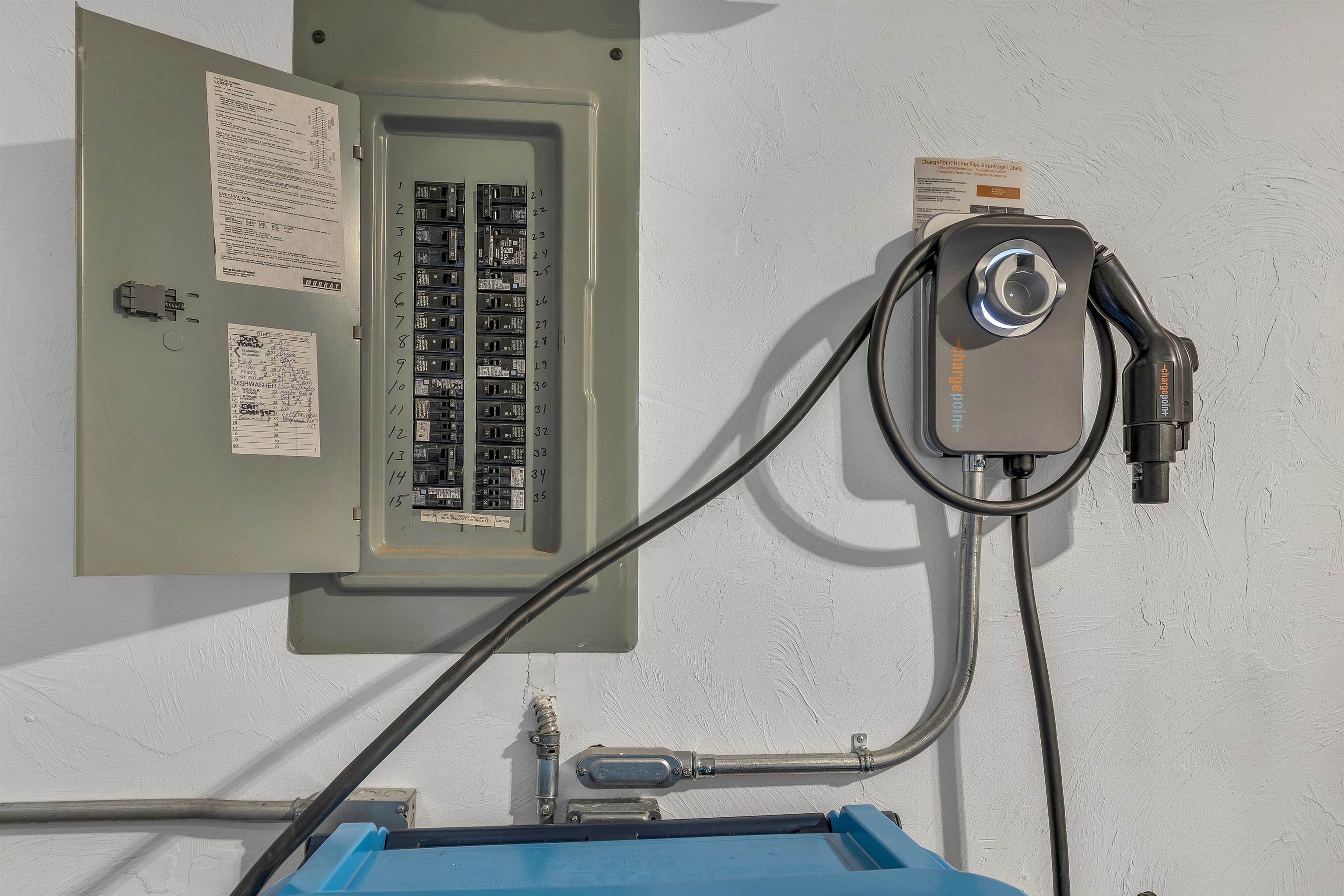 84 Hawthorne Village Road Nashua, NH 03062 - Photo 44 of 55