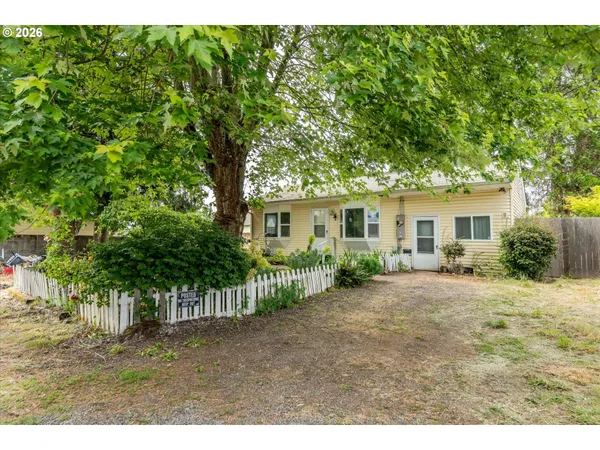 $259,000 | 940 West M Street, Springfield, OR 97477